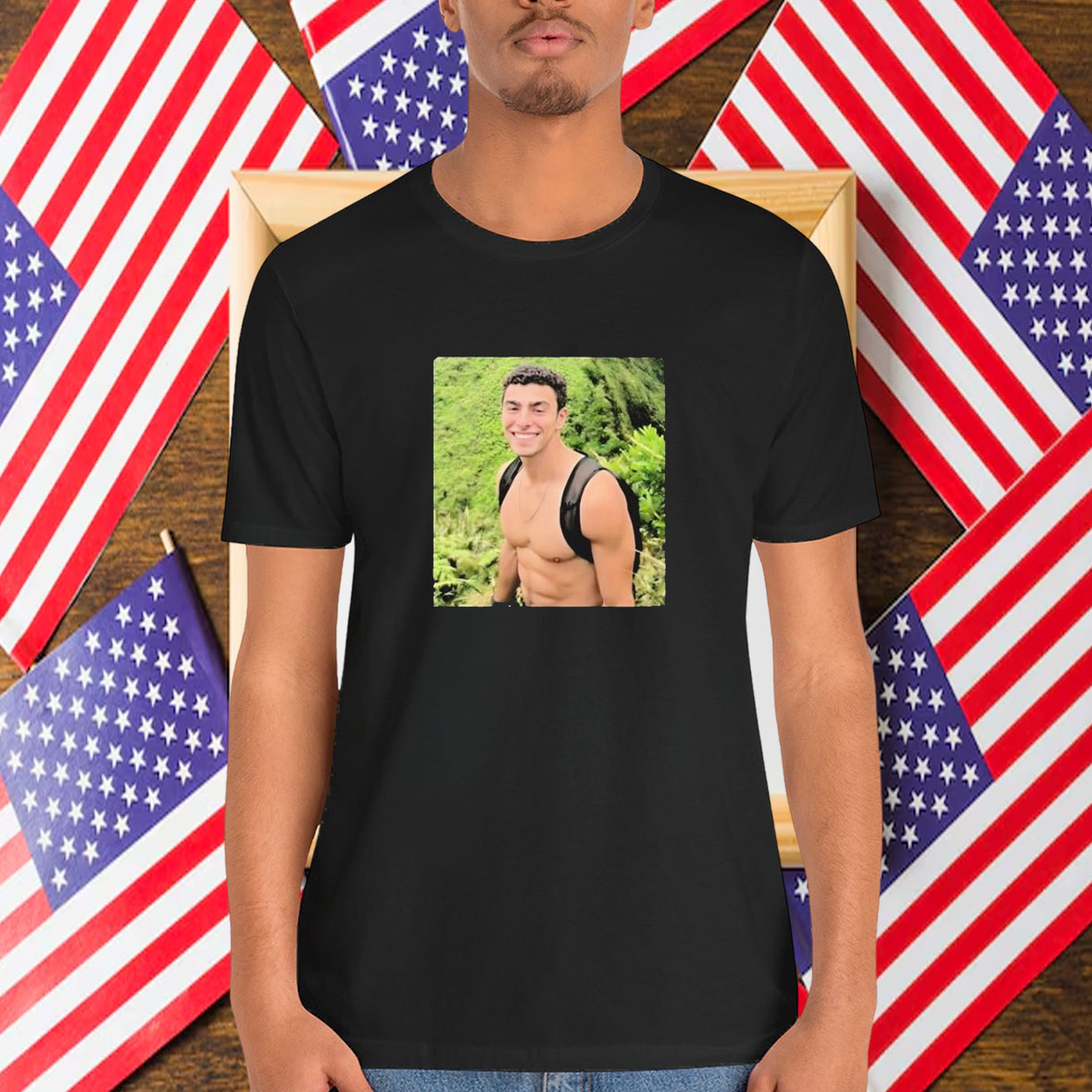 Luigi Mangione Aliens Of Brooklyn Christmas Market CEO Shirt Luigi Mangione Aliens Of Brooklyn Christmas Market CEO Shirt