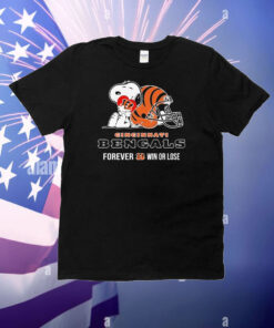 Official Snoopy Cincinnati Bengals Forever Win Or Lose Helmet T-Shirt