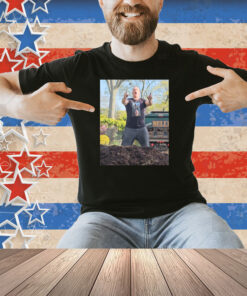 Official Feiner Mulch Company King Of The Mulch Photo 2025 Shirt