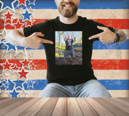 Official Feiner Mulch Company King Of The Mulch Photo 2025 Shirt