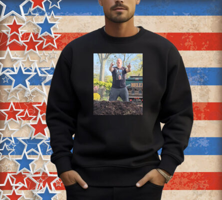 Official Feiner Mulch Company King Of The Mulch Photo 2025 Shirt