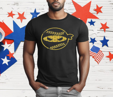 Pitching Ninja Milwaukee Brewers Baseball T-Shirt