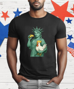 Statue Of Liberty TACO Trump Always Chickens Out T-Shirt