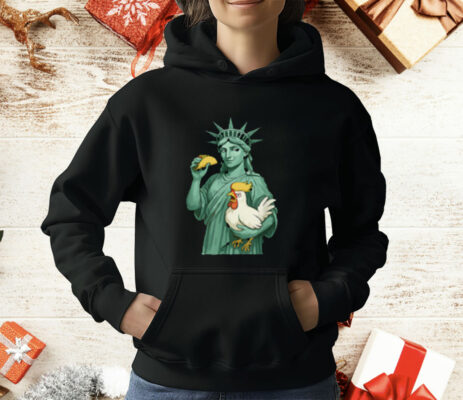 Statue Of Liberty TACO Trump Always Chickens Out T-Shirt